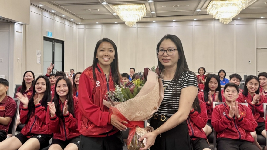 Vietnam women’s team receive encouragement on International Women’s Day in Perth